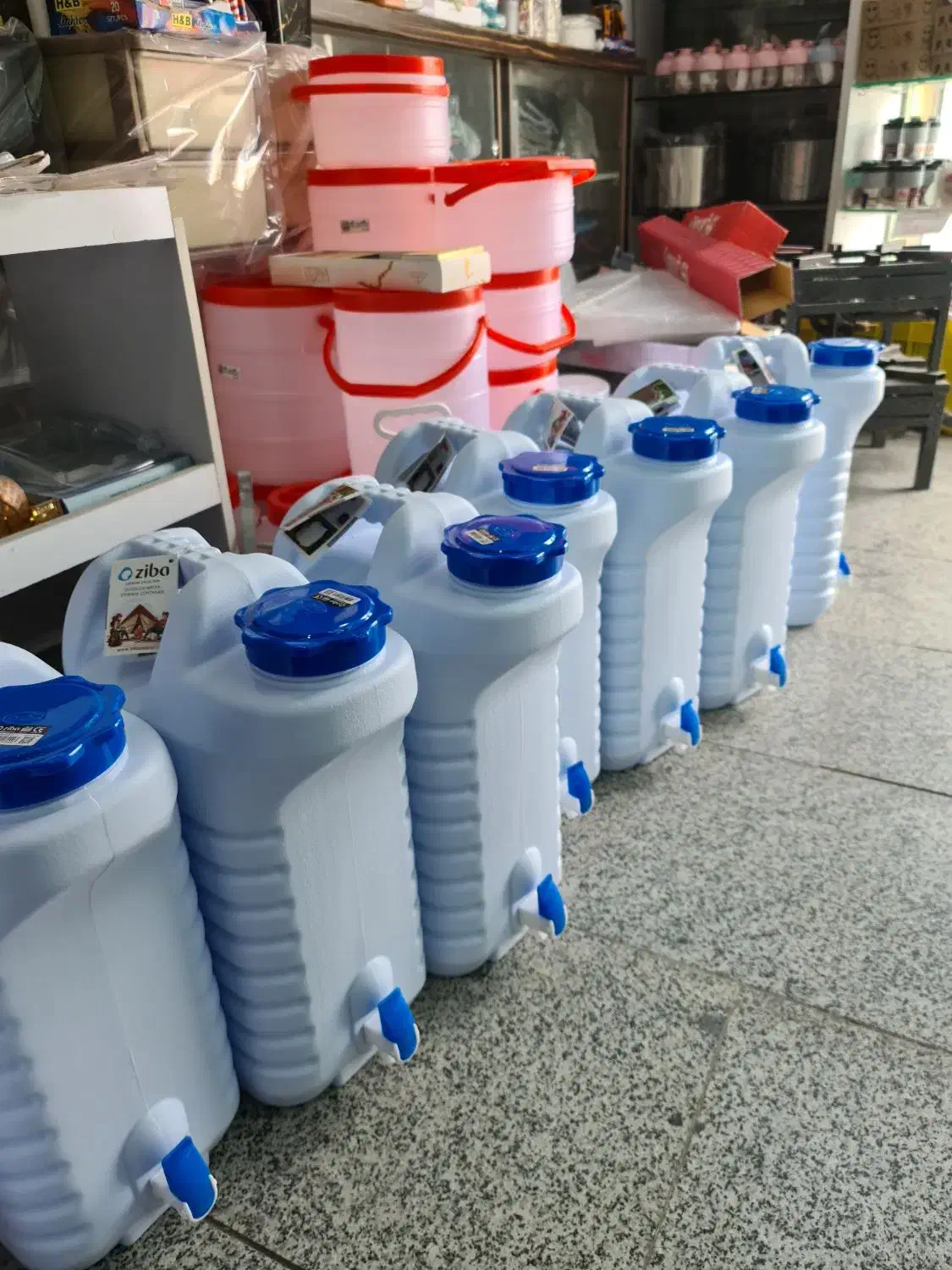 دبه|ظروف نگهدارنده، پلاستیکی، یک‌بارمصرف|کرج, شهرک ولیعصر|دیوار