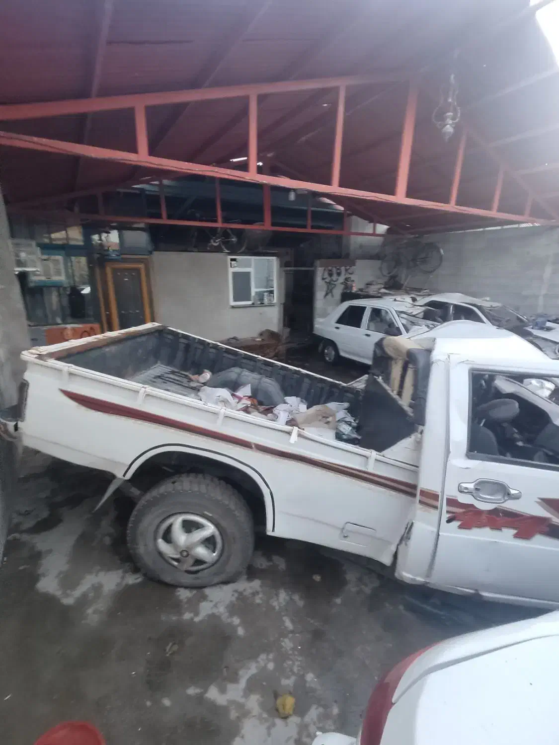 تصادفی نیسان پادرا مدل 1400|خودرو سواری و وانت|شیراز, محمدیه|دیوار