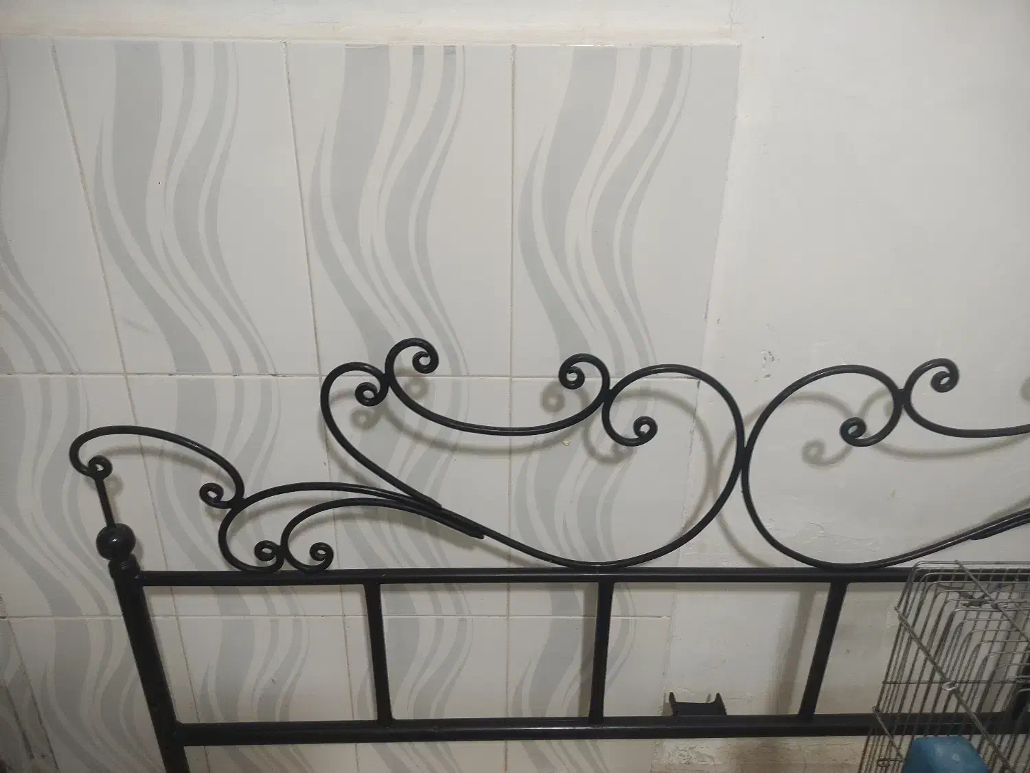 تخت خواب فلزی|تخت و سرویس خواب|مسجد سلیمان, |دیوار