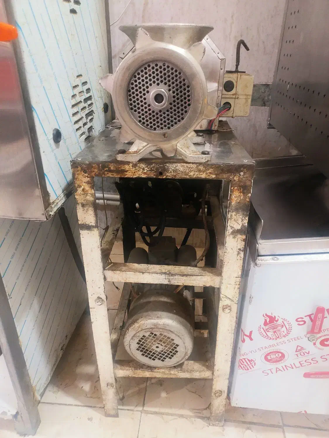 چرخ گوشت صنعتی، فر پیتزا|کافیشاپ و رستوران|کوهدشت, |دیوار