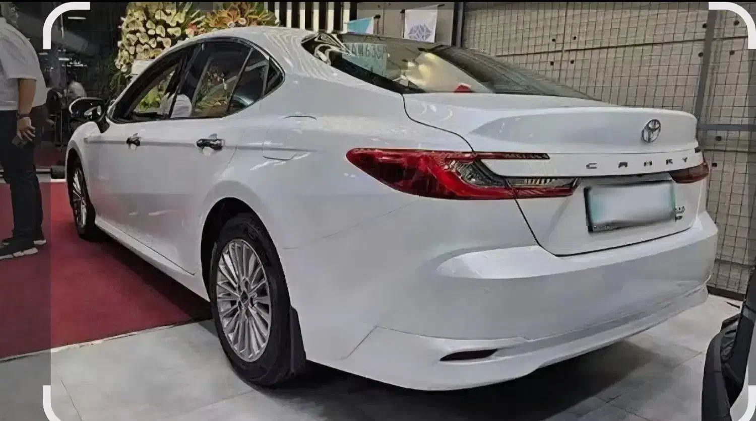 تویوتا کمری هیبریدی ۲۰۲۵|خودرو سواری و وانت|کرمانشاه, |دیوار