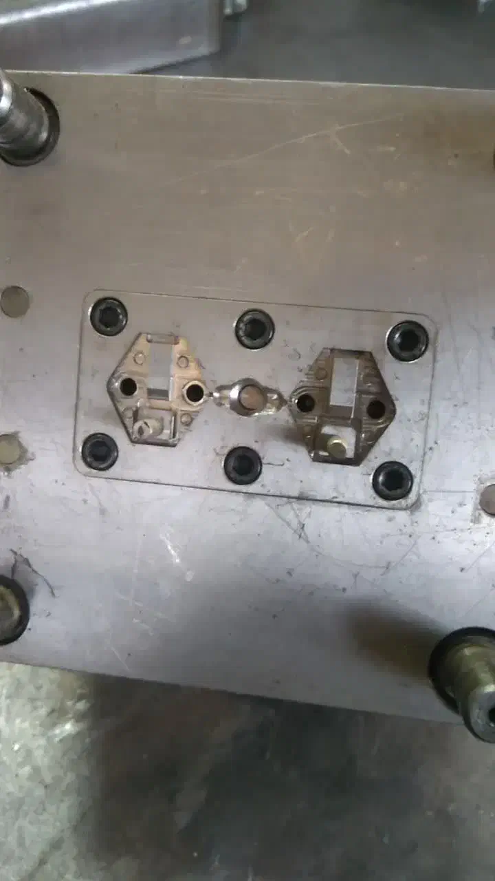 قاب تزریق پلاستیک تولید کابل پاور|ماشینآلات صنعتی|تهران, فلسطین (میدان انقلاب)|دیوار