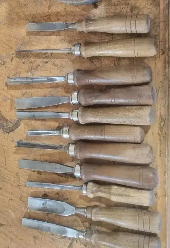 مغارغلام|ابزارآلات|رباط‌کریم, رباط‌کریم|دیوار