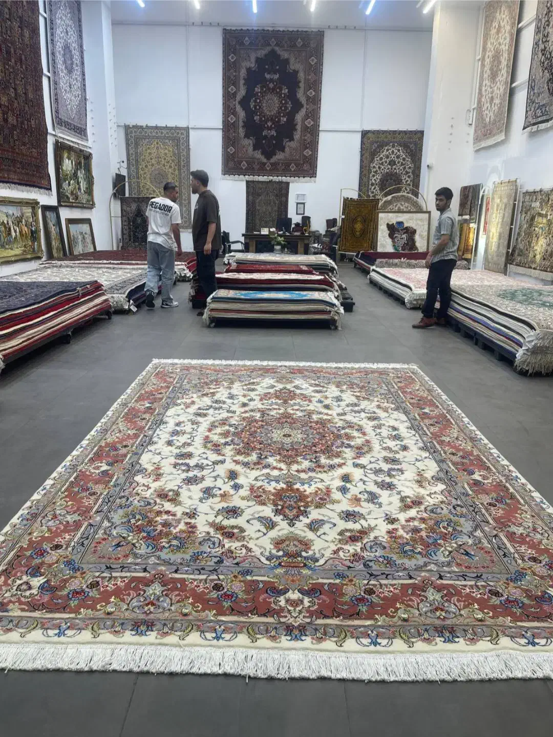 فرش دستباف (بساک) جفت ۹ متری نقشه علیا گل ابریشم|فرش|مشکیندشت, |دیوار