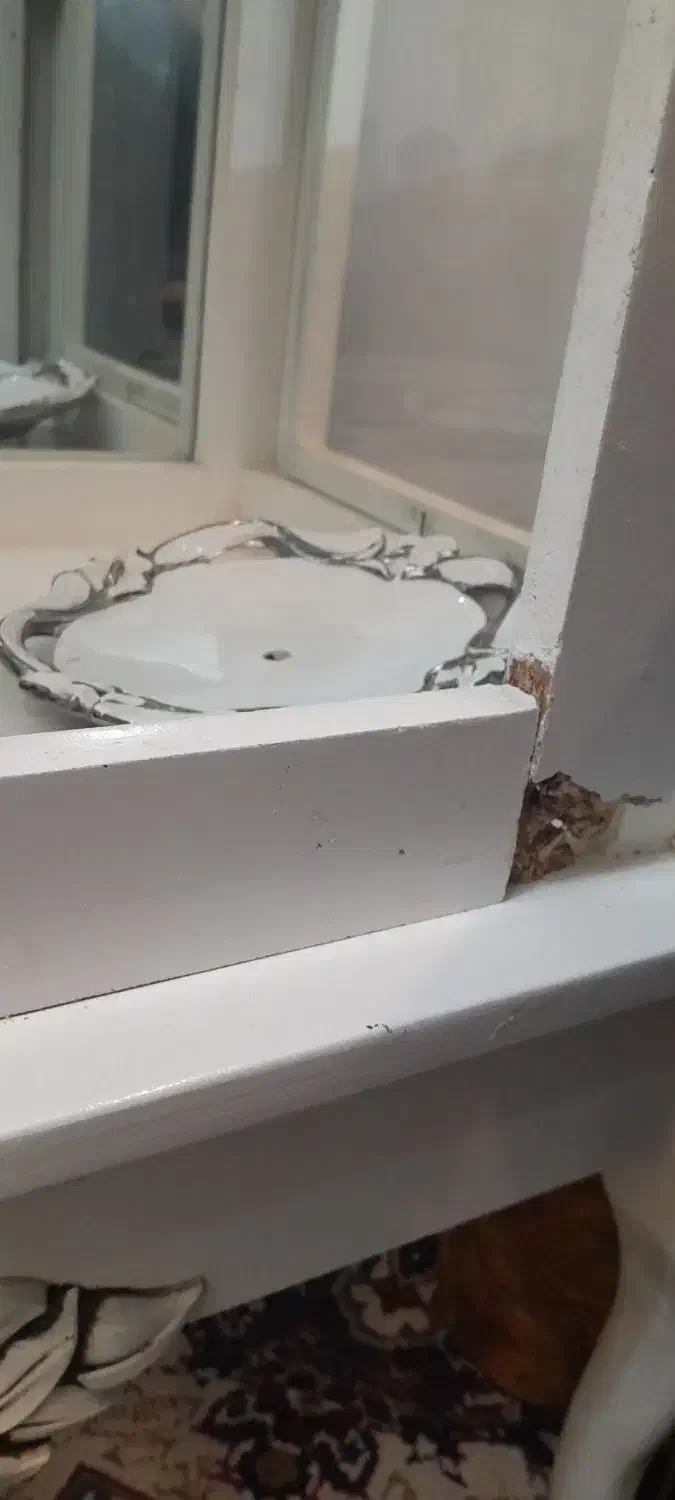 گنجه با وسایل|بوفه، ویترین، کنسول|طبس, |دیوار