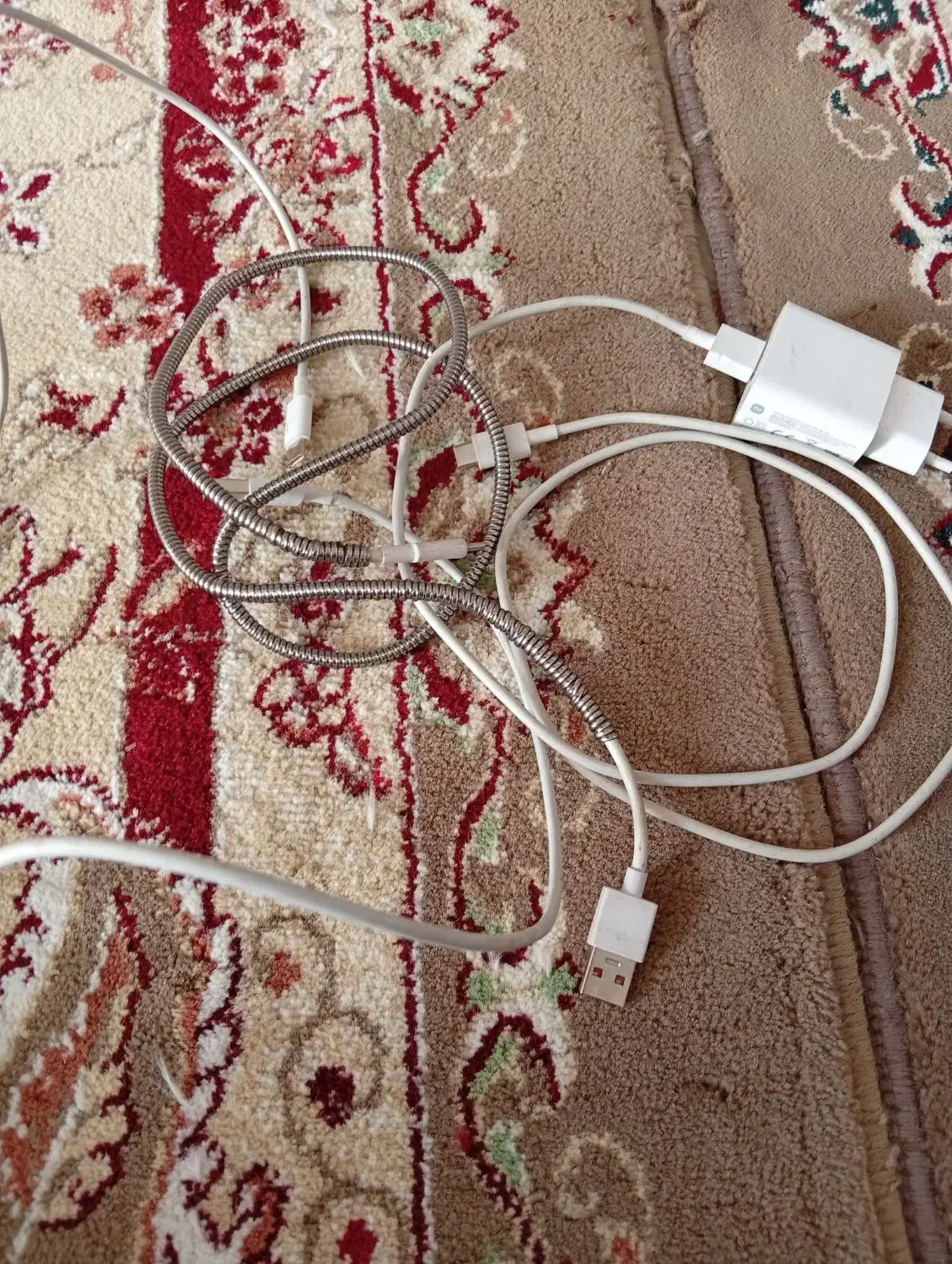 برد گوشی سالم و چند قطعه دیگر شارژر|لوازم جانبی موبایل و تبلت|شیراز, شریفآباد|دیوار