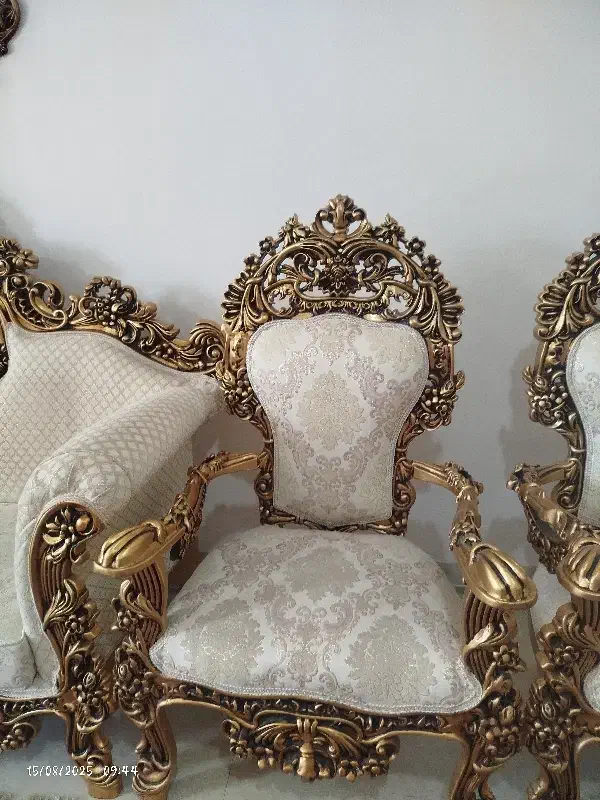 مبل سلطنتی ۹ نفره|مبلمان خانگی و میز عسلی|خوی, |دیوار