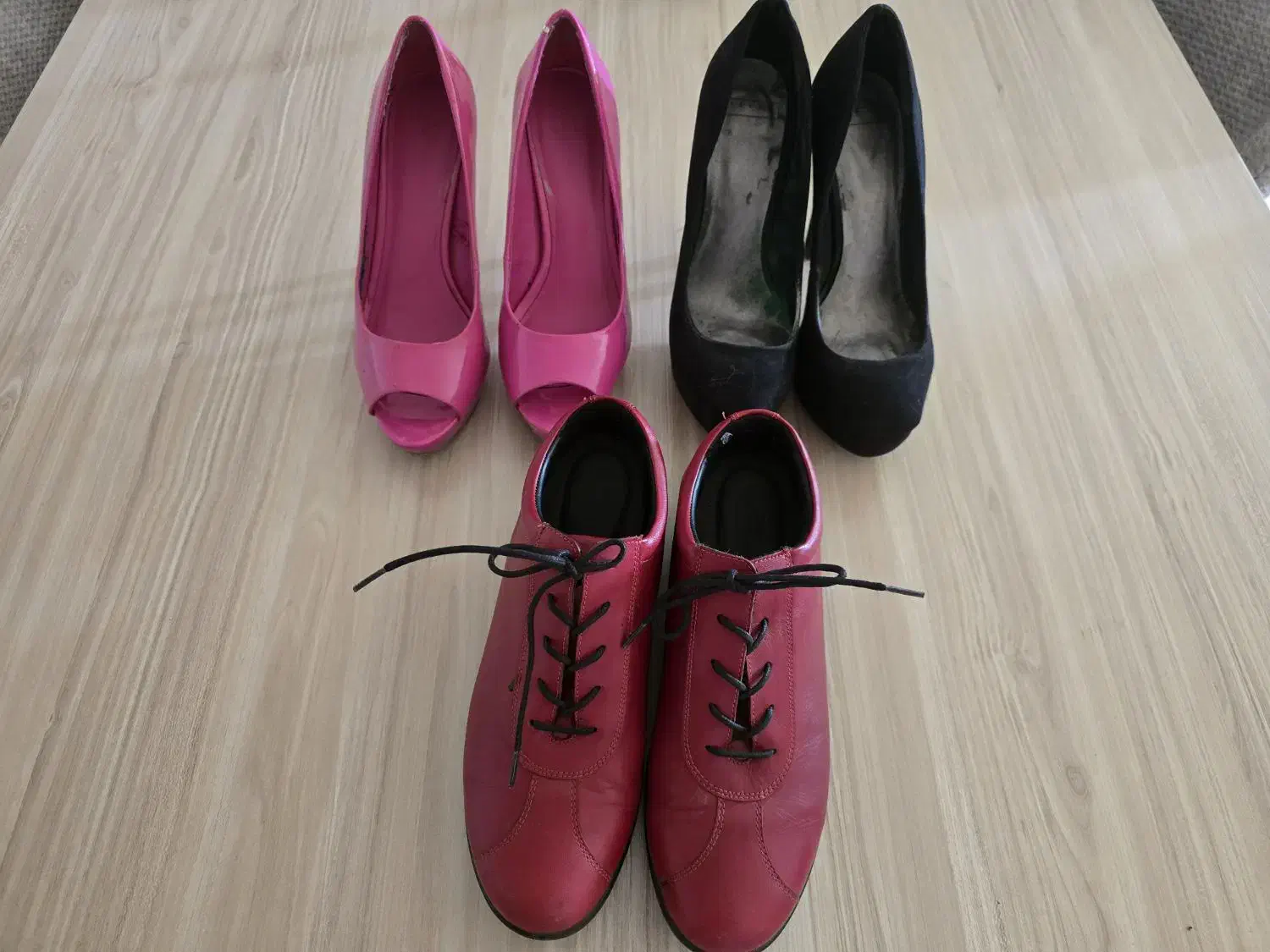 چند عدد کفش مهمانی|کیف، کفش، کمربند|شیراز, دکتر حسابی|دیوار