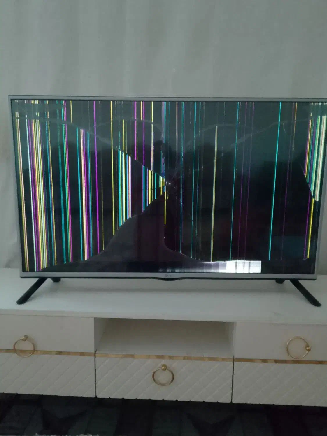 باسلام تلوزیون ۴۳ اینج|تلویزیون و پروژکتور|اهر, |دیوار