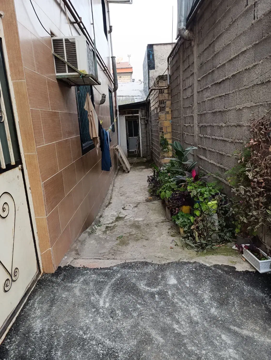 خانه کلنگی هفتاد متری|فروش زمین و ملک کلنگی|رشت, انصاری|دیوار