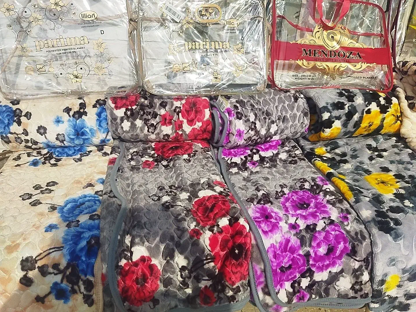 حمل وتوزیع عمده کالای خواب|رختخواب، بالش، پتو|بهبهان, |دیوار