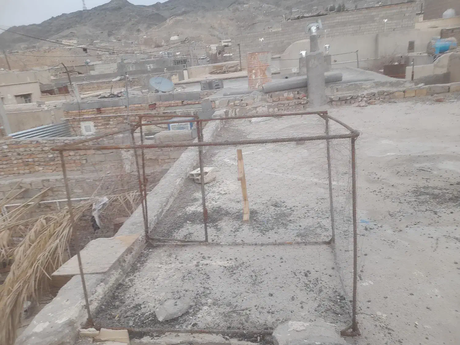 قفس کبوتر|خزنده|زاهدان, |دیوار