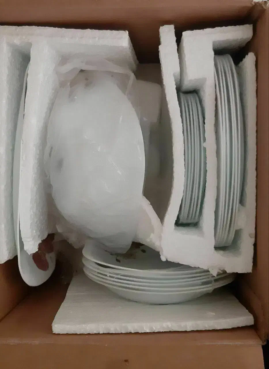 سرویس آرکوپال ۲۶ تیکه مارک فرانسوا آک با جعبه|ظروف سرو و پذیرایی|ری, شهید غیوری (ابن باویه)|دیوار