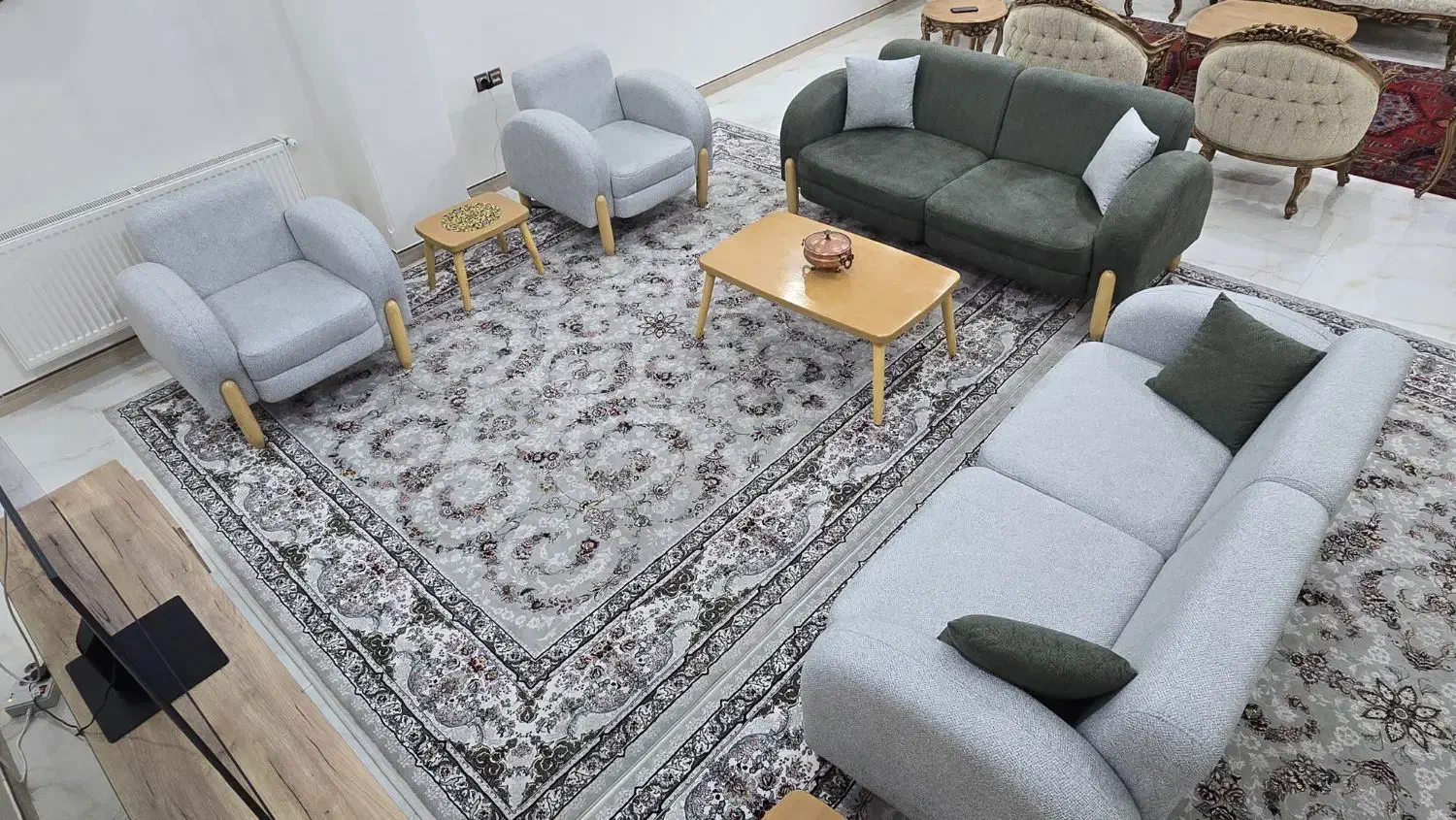 مبل راحتی|مبلمان خانگی و میز عسلی|باغستان, |دیوار