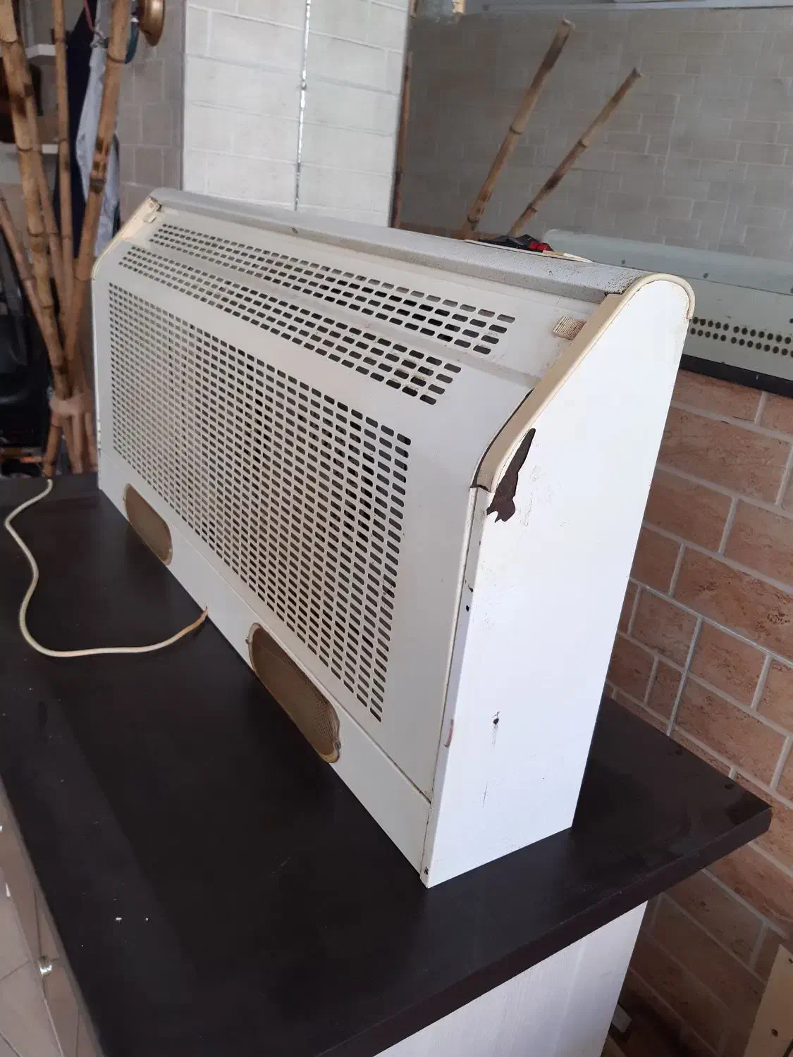 هود|هود|لنگرود, |دیوار