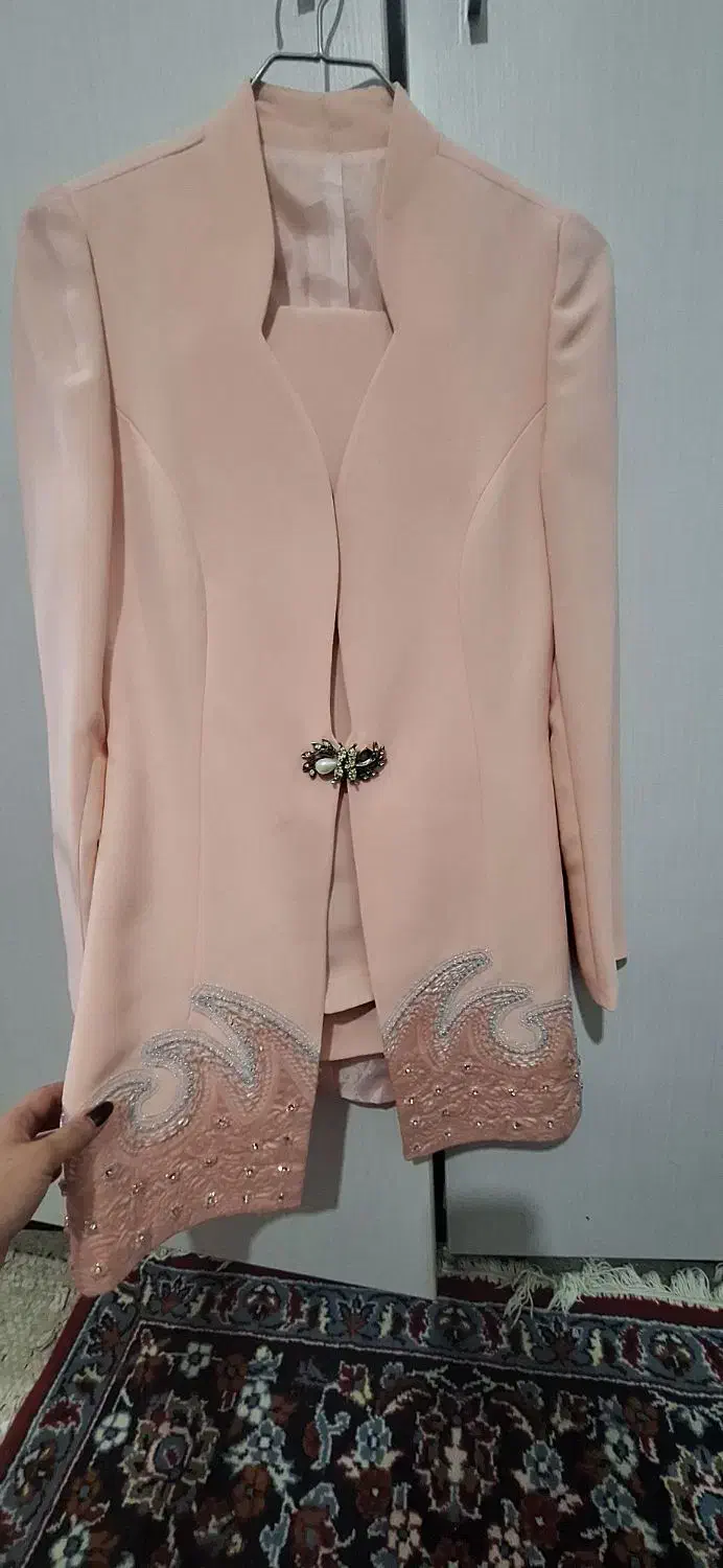 کت شلوار و کفش|لباس|گالیکش, |دیوار