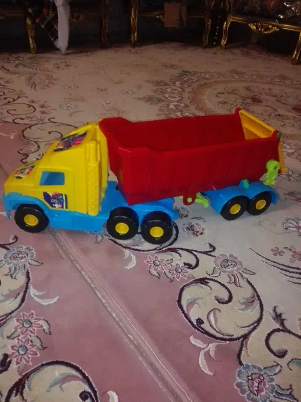 تریلی اسباب بازی|اسباببازی|قم, زنبیل آباد|دیوار