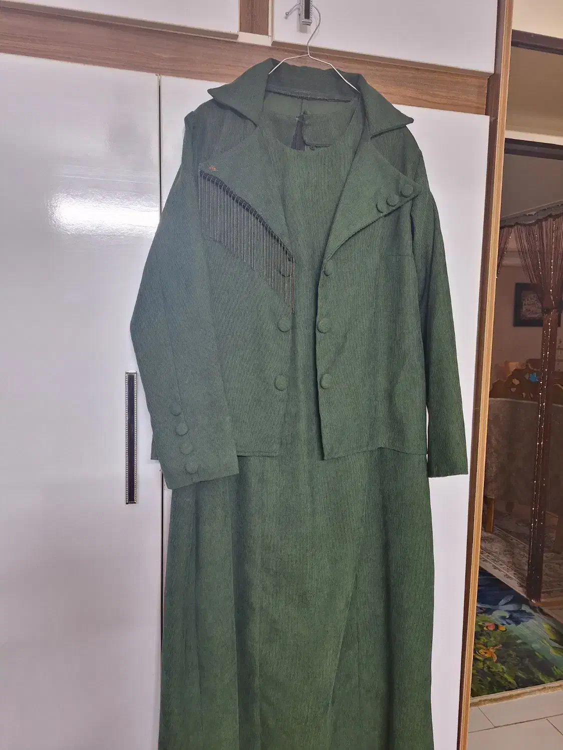 باسلام چند دست لباس در حد نو|لباس|شاهینشهر, خانه کارگر|دیوار