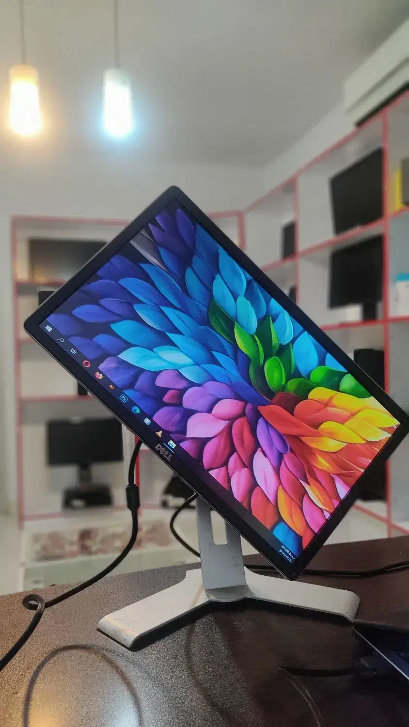 مانیتور پنل ips محافظ چشم دار ۲۴ پایه آسانسوری|قطعات و لوازم جانبی رایانه|شیراز, زند|دیوار