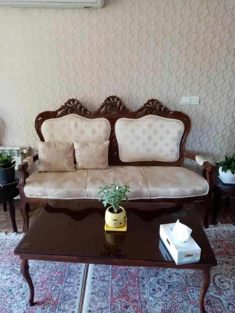 مبل کلاسیک|مبلمان خانگی و میز عسلی|بروجرد, |دیوار