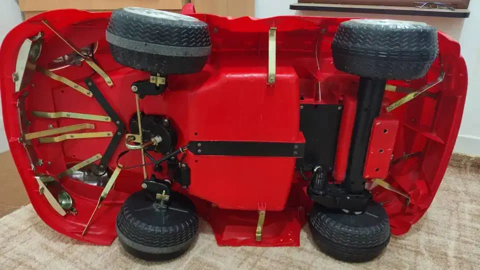 ماشین شارژی خارجی سالم وتمیز باطری ویتنامی نو نو|اسباببازی|بندر گناوه, |دیوار