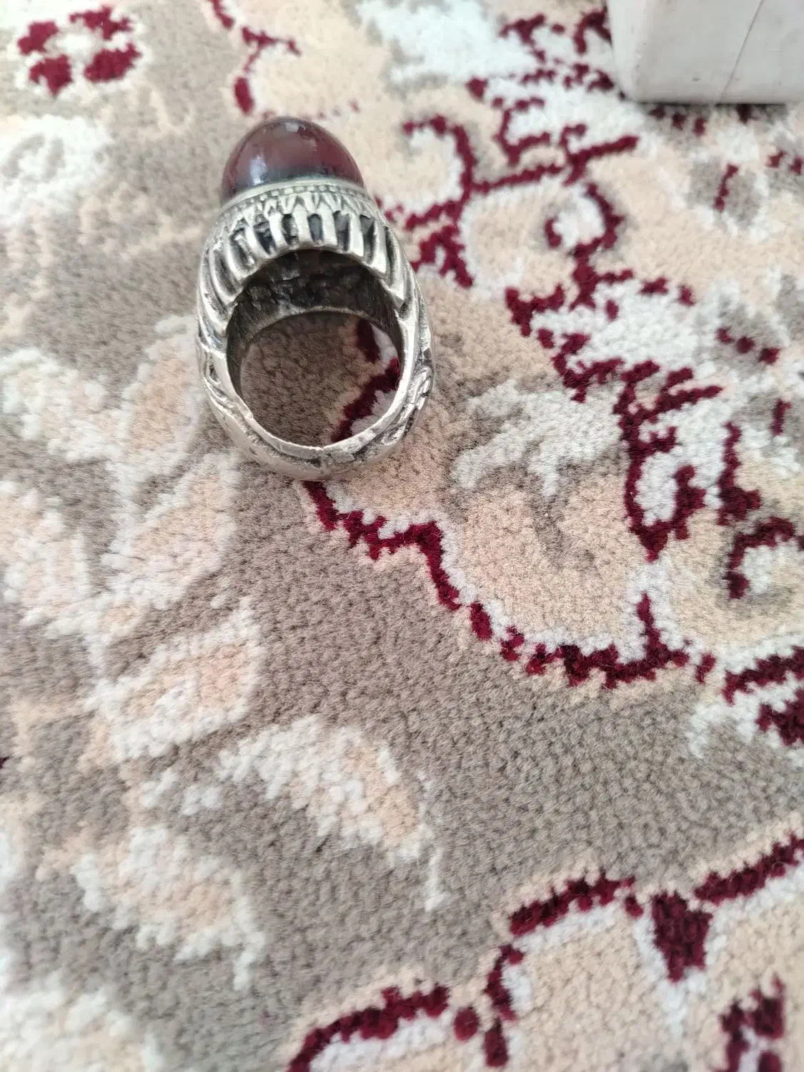 انگشتر نقره|کلکسیون اشیاء عتیقه|زبرخان, |دیوار