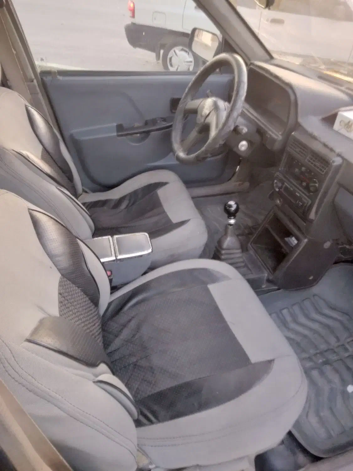 پراید مدل ۸۲ موتور و فنی سالم بیمه تا ۱۲|خودرو سواری و وانت|چادگان, |دیوار