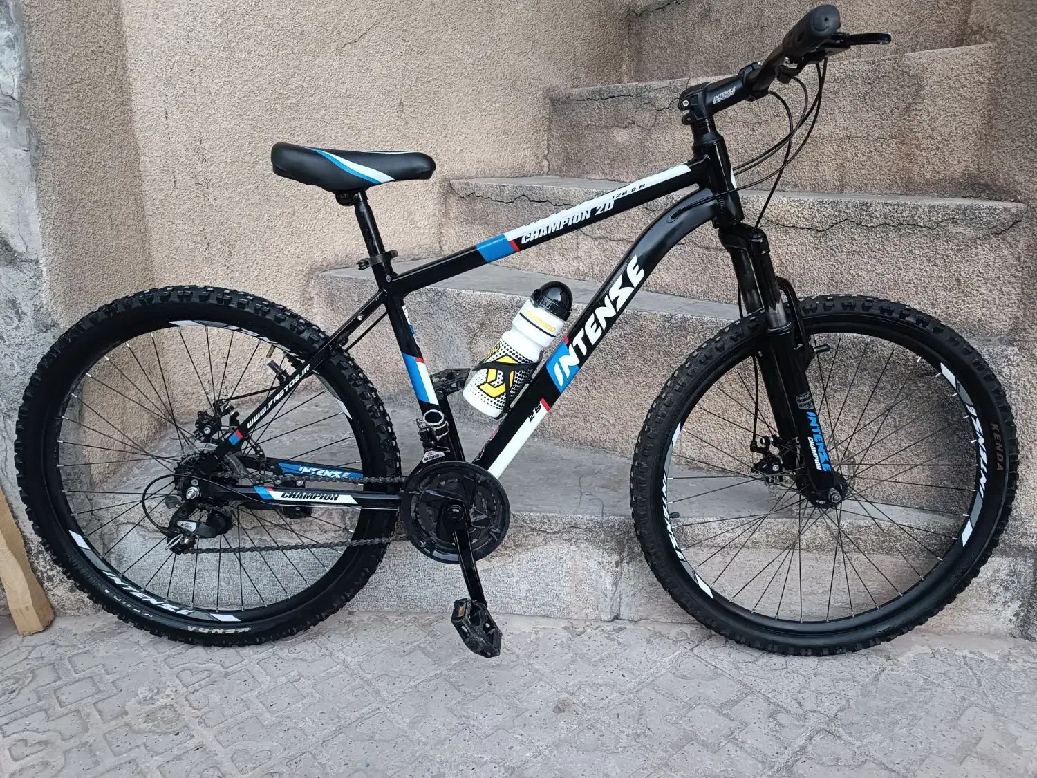 دوچرخه26اینتنز ترمزدیسکی تنه الومینمی درحد اکبندنو|دوچرخه، اسکیت، اسکوتر|کرمانشاه, |دیوار