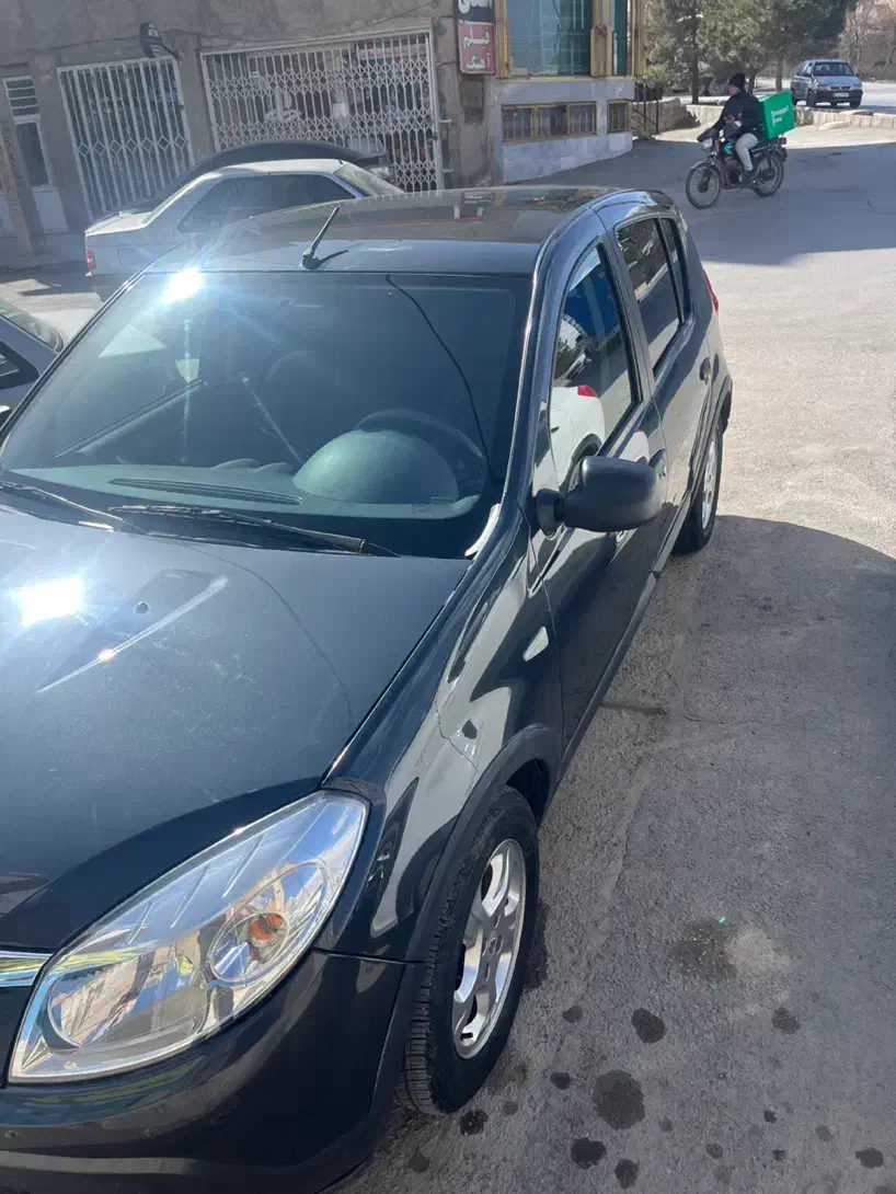 ساندرو ۹۶|خودرو سواری و وانت|همدان, |دیوار