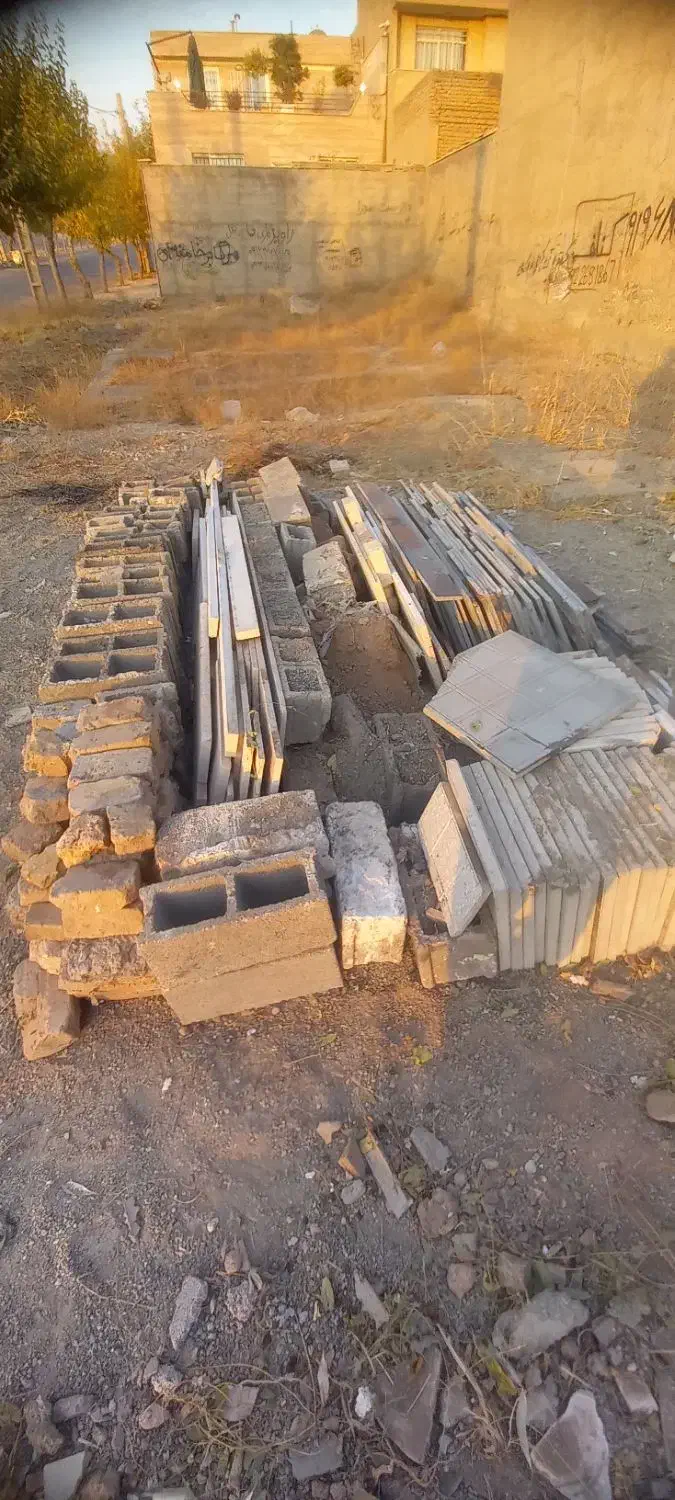 سنگ مشکی مرمریت لاشتر،سنگ ۵ سانتی و موزائیک ۴۰*۴۰|مصالح و تجهیزات ساختمان|هشتگرد, فاز ۲ مهستان|دیوار