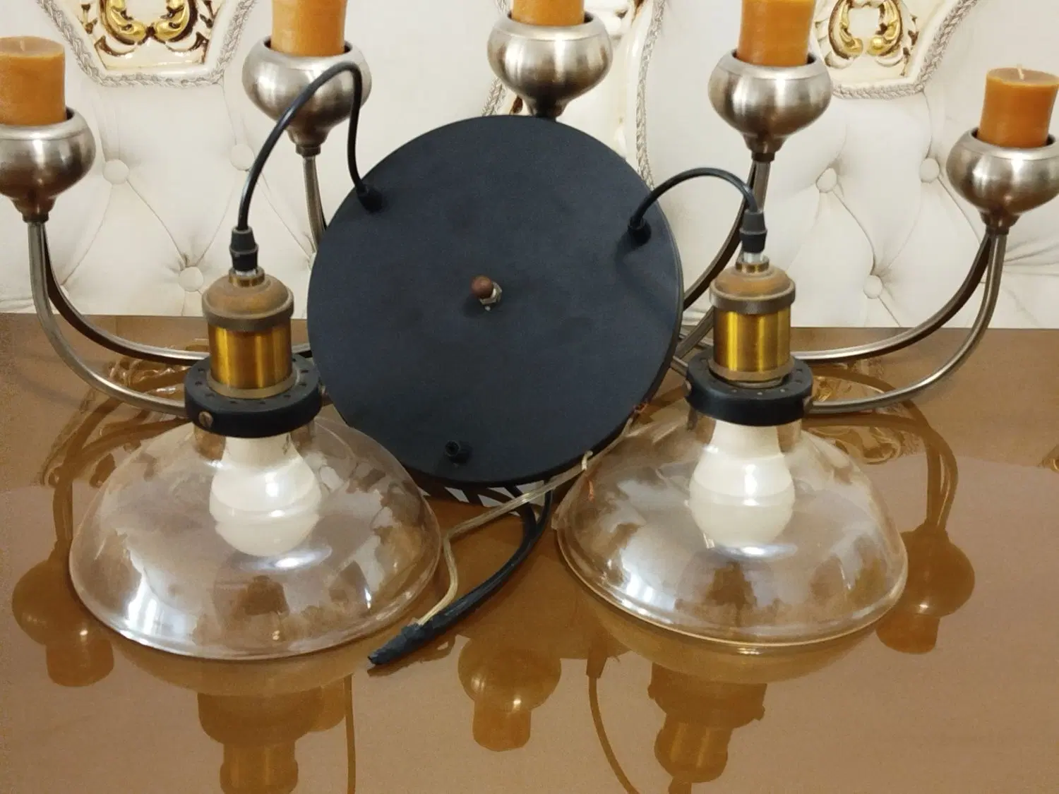 لوستر دو شاخه|لوستر و چراغ آویز|کرج, ساسانی (قلمستان)|دیوار