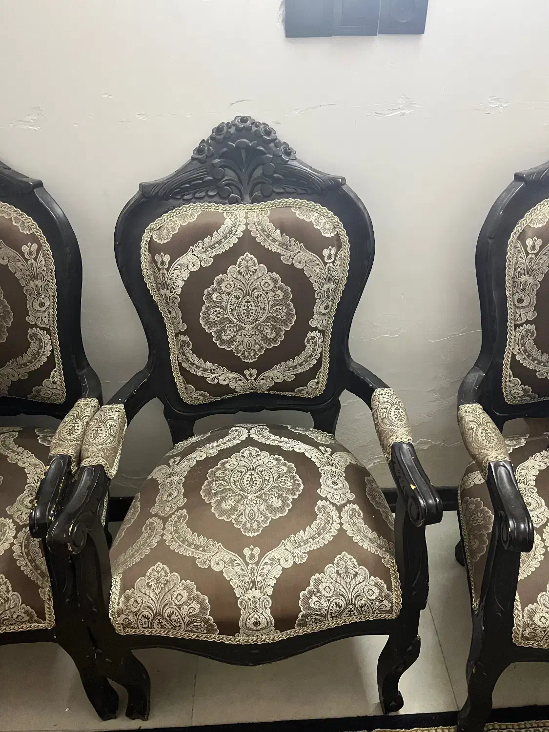 مبل ۷ نفره سالم|مبلمان خانگی و میز عسلی|نور, |دیوار