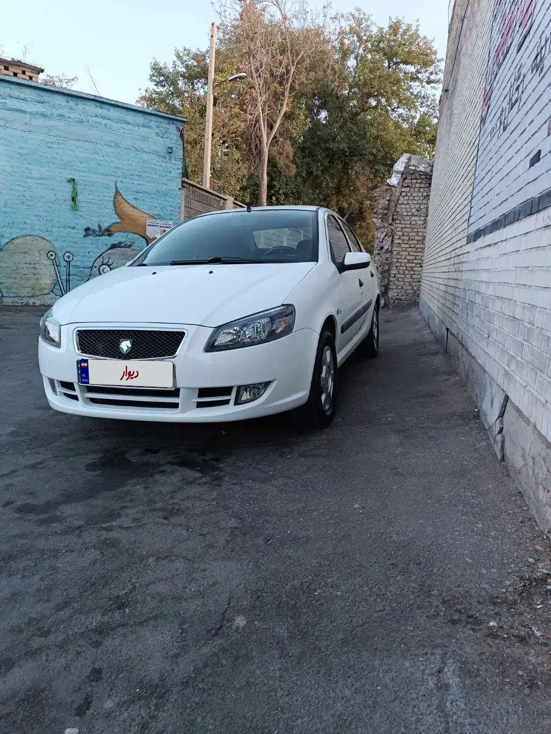 رانا مدل 92|خودرو سواری و وانت|شیراز, شیشه‌گری|دیوار