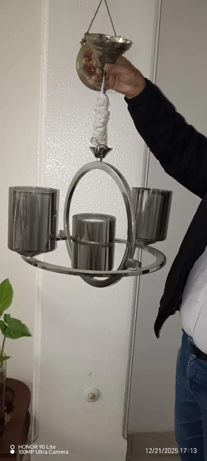 لوستر|لوستر و چراغ آویز|شاهین‌شهر, شهرک گلدیس|دیوار