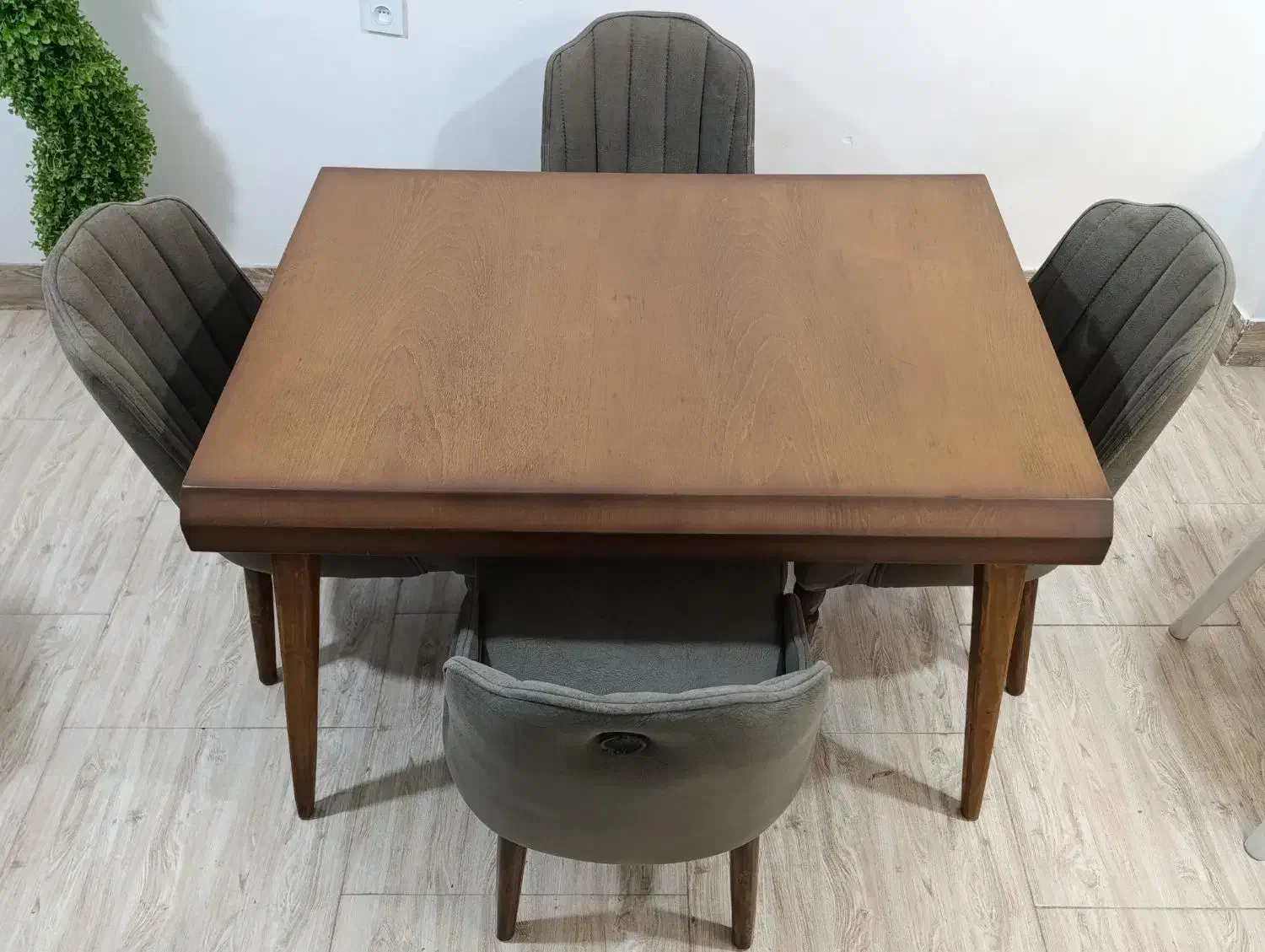 میز ناهارخوری 4 نفره چستر|میز و صندلی غذاخوری|گرگان, |دیوار