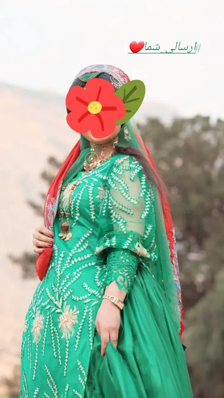 گالری لباس محلی|لباس|شیراز, تندگویان|دیوار
