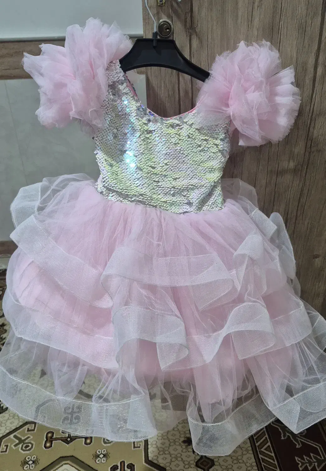 لباس عروس بچه گانه|کفش و لباس بچه|ساوه, |دیوار