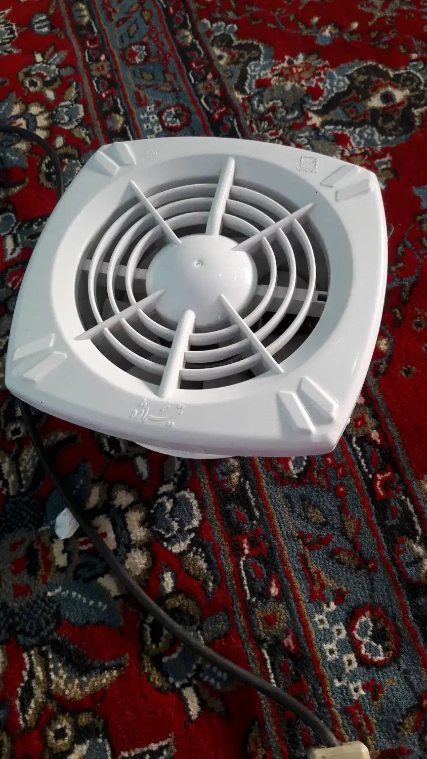 یه دونه هواکش صحیح و سالم|پنکه و تصفیهکنندهٔ هوا|زاهدان, |دیوار