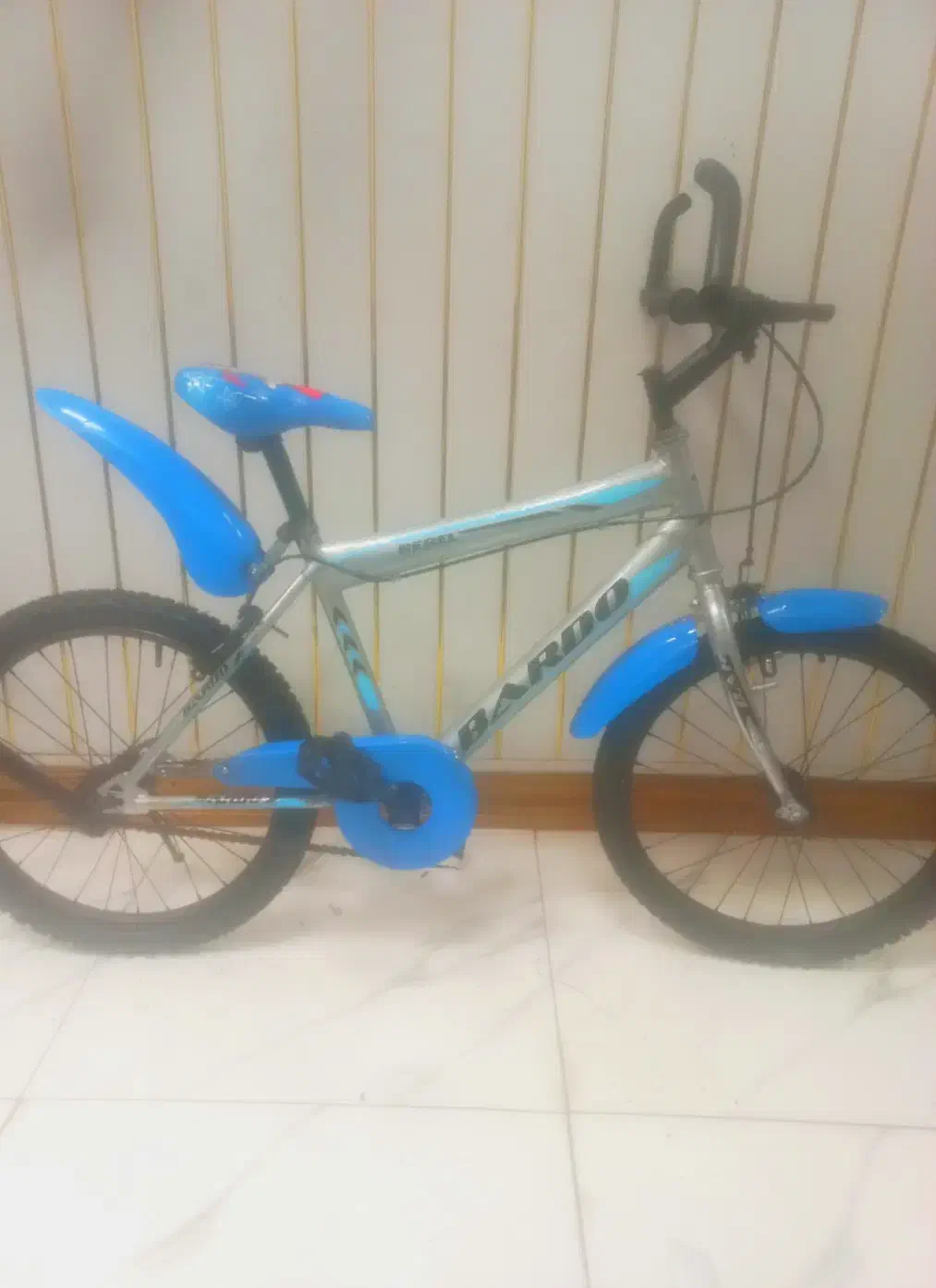 دوچرخه ۲۰ آبی سالم سالم تمیز تمیز بدونه هیچ عیبی|دوچرخه، اسکیت، اسکوتر|قم, شاه ابراهیم|دیوار
