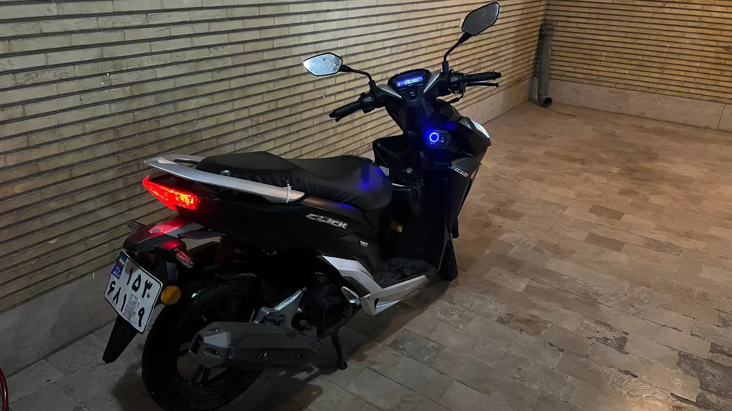 طرح کلیک ۱۸۰ در حد صفر|موتورسیکلت|تهران, آذربایجان|دیوار