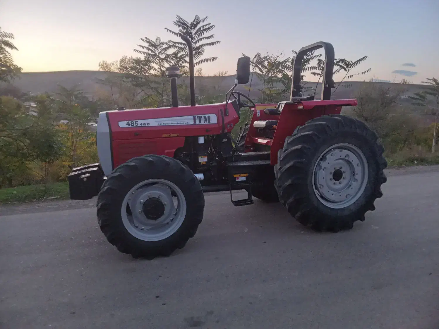 تراکتور  ۴۸۵ مدل ۴۰۳ پمپ کوچک سفارشی|خودرو سنگین|آبش احمد, |دیوار