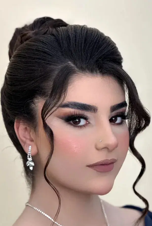 میکاپ|خدمات زیبایی و سلامت|یزد, |دیوار