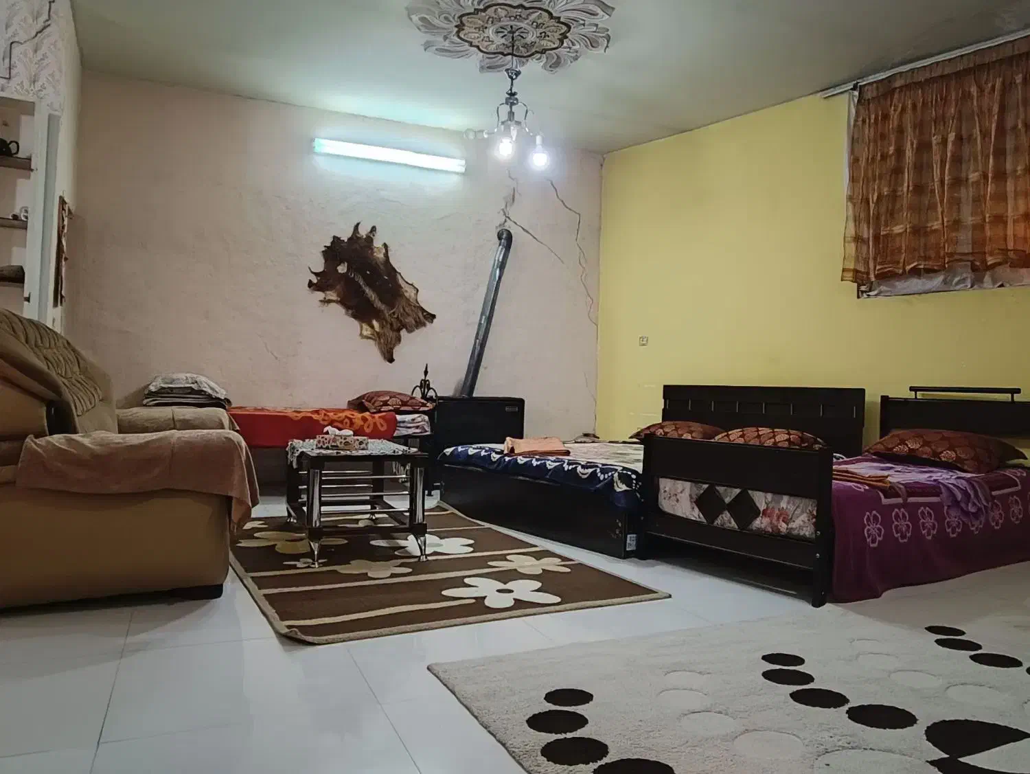 سوییت اجاره ای واقع در منطقه گردشگری خیام و عطار|اجارهٔ کوتاه‌مدت آپارتمان و سوئیت|نیشابور, عطار|دیوار