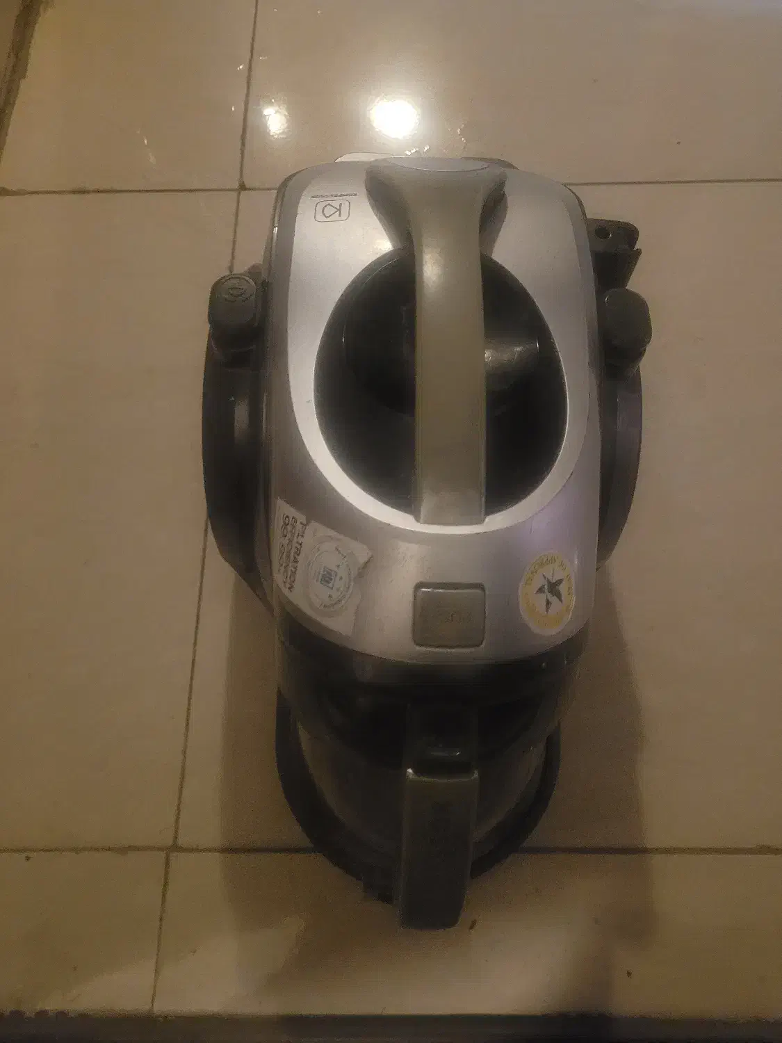 جارو برقی ال جی اصل و سشوار|جاروبرقی، جارو شارژی، بخارشو|شیراز, صنایع الکترونیک|دیوار