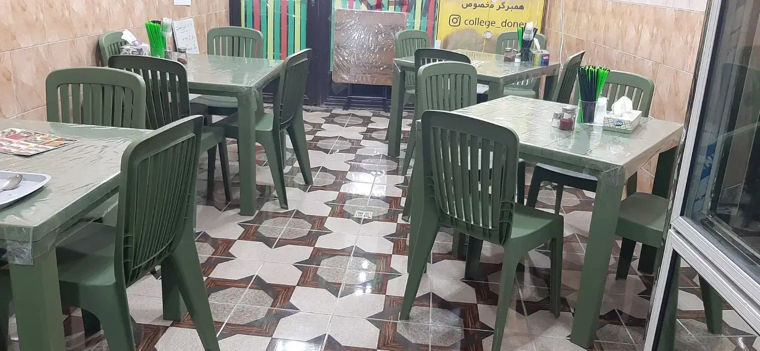 میزو صندلی خیلی  نو  و تمیز|میز و صندلی غذاخوری|باسمنج, |دیوار