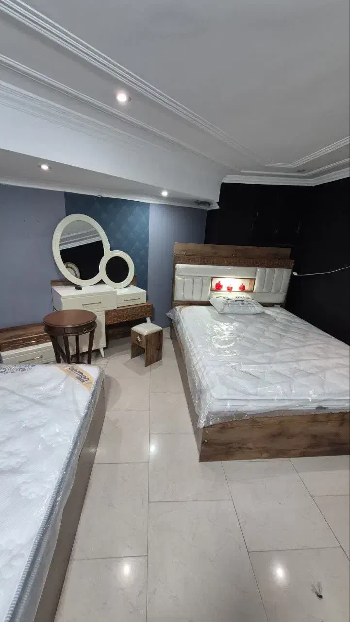 فروش فوری تعدادی سرویس خواب|تخت و سرویس خواب|یزد, |دیوار