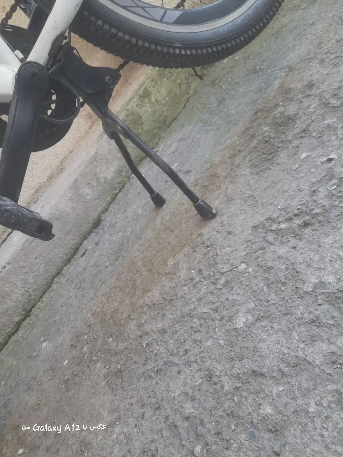 جفت جک|دوچرخه، اسکیت، اسکوتر|سنگر, |دیوار