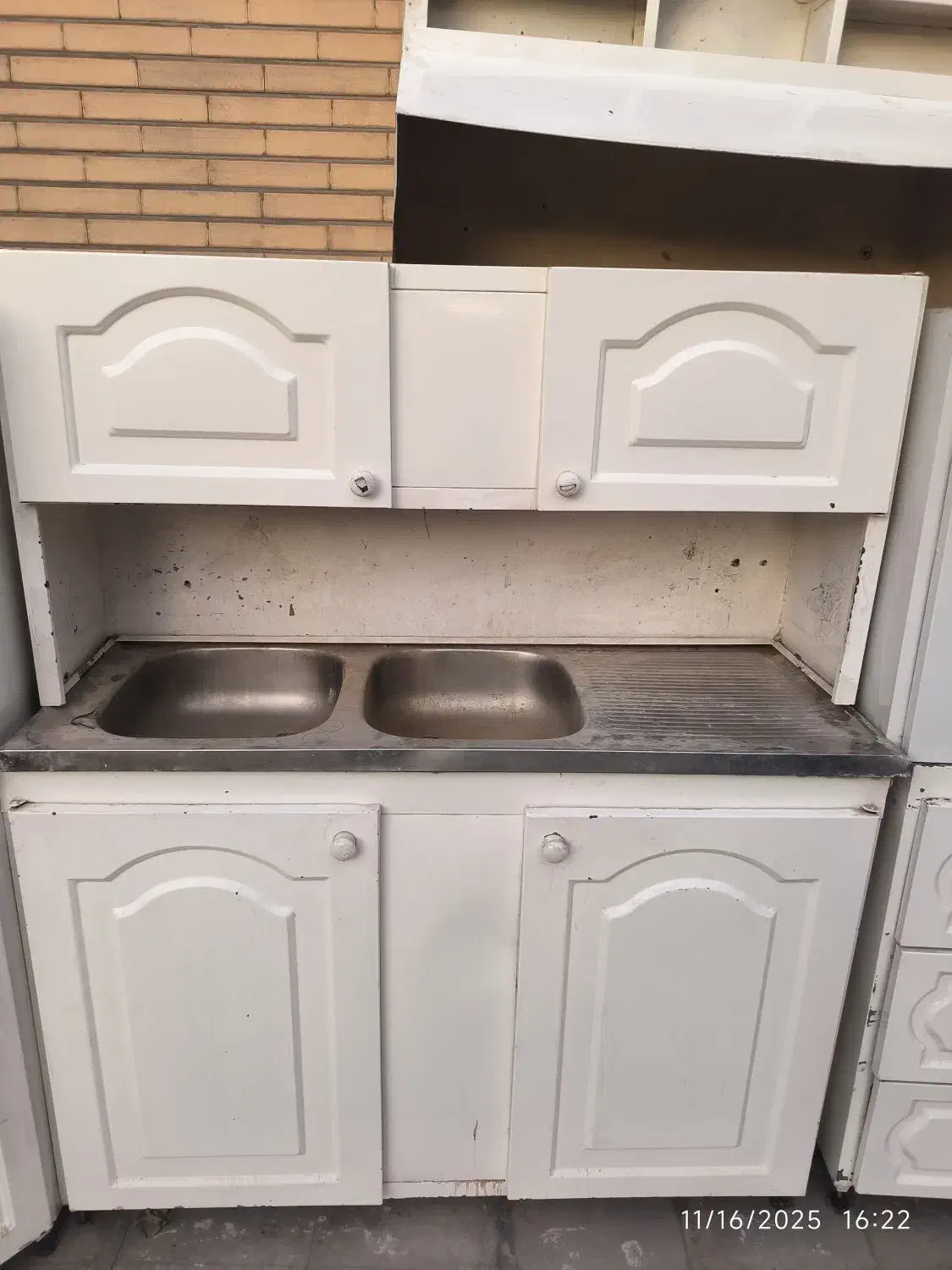 تعدادی کابینت فلزی سالم|مصالح و تجهیزات ساختمان|زرند, |دیوار