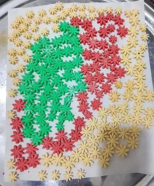 قند رنگی|صنایع دستی و سایر لوازم تزئینی|نیشابور, شهید بهشتی|دیوار