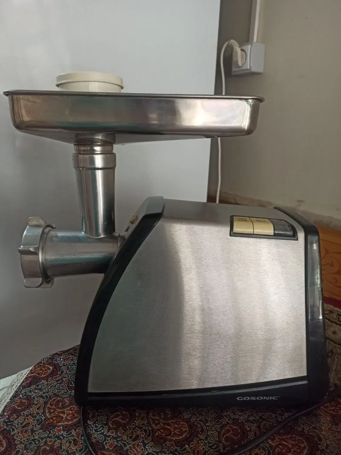 چرخ گوشت گوسونیک|خردکن، آسیاب، غذاساز|قم, دروازه چوبی|دیوار